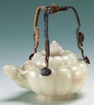A blue jade teapot used by Emperor Jia Qing of the Qing Dynasty