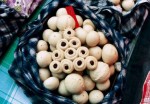 The “Wonton” gift bread with red bean inside from the maternal family celebrating the first full month of a new born, a folk custom along the Yellow River reaches. (Hua County, Shaanxi)